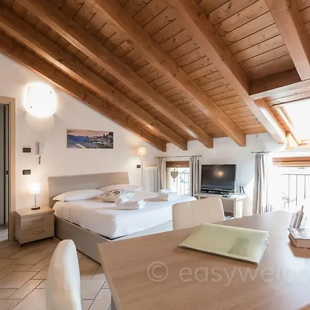 Easy Welcome La Filanda - Canapa Apartment